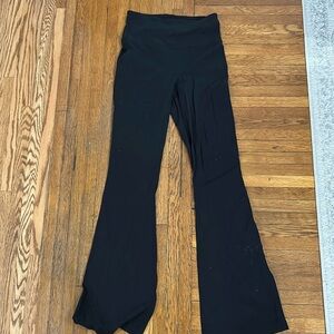 Black Lululemon Yoga Pants